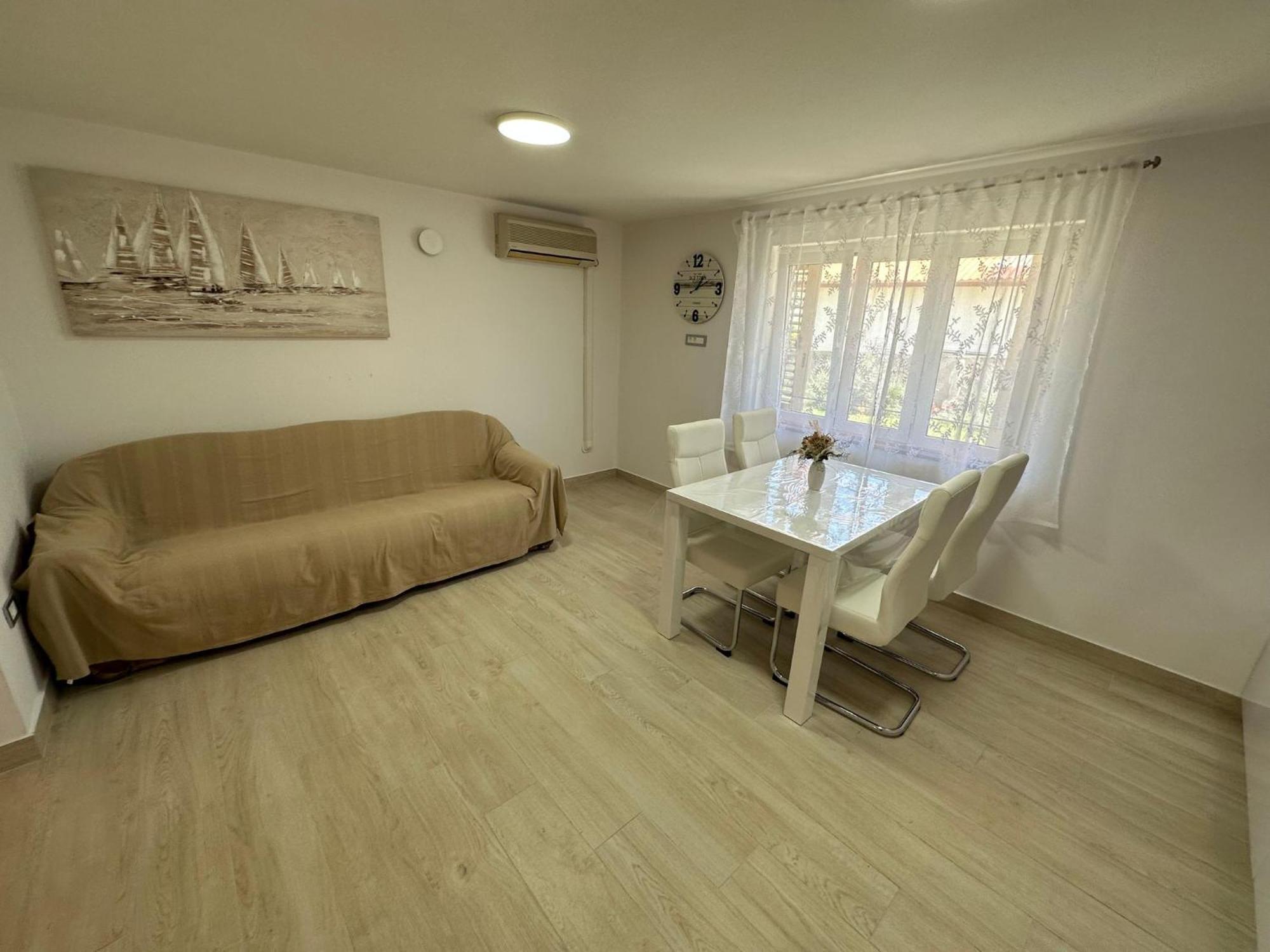 Apartments Vinse Near Rab Center Rab Town Ngoại thất bức ảnh