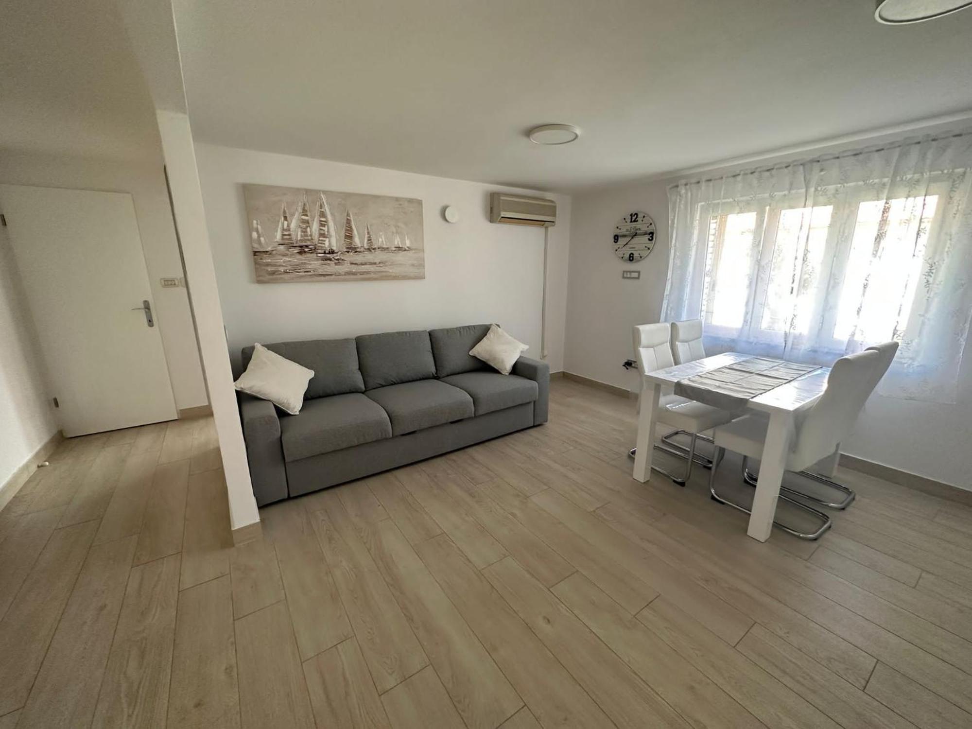 Apartments Vinse Near Rab Center Rab Town Ngoại thất bức ảnh